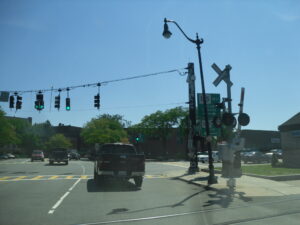 Cruzamento no centro de Framingham, Massachusetts