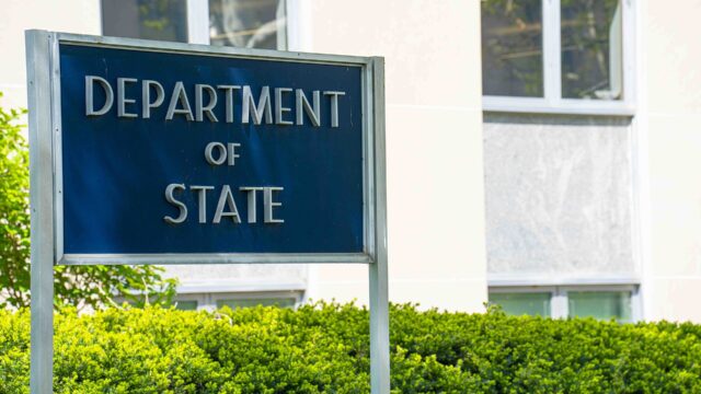 Fachada do prédio Harry S. Truman, sede do Departamento de Estado dos EUA